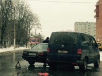 На пересечении улиц Садовского и Свердлова в Новомосковске произошло ДТП