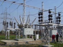 В Новомосковских электрических сетях идет капитальный ремонт энергооборудования