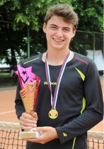 Новомосковский теннисист выиграл Первенство России среди юношей 