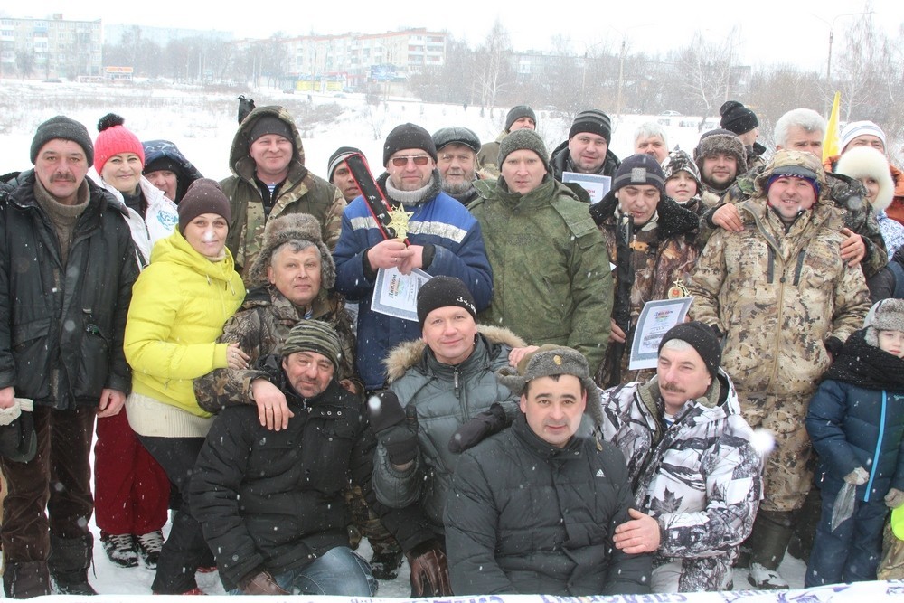 В Новомосковске прошли соревнования по зимней рыбалке