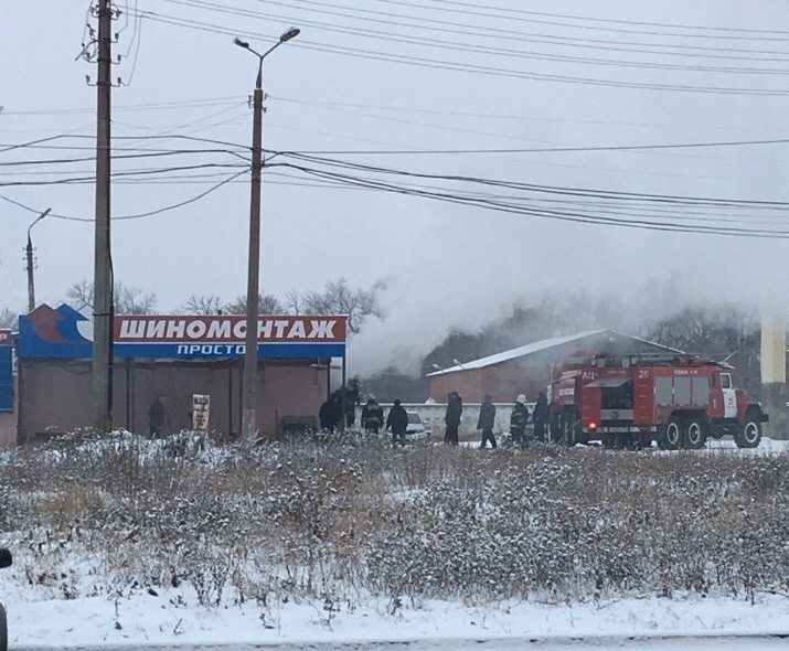 В шиномонтаже на Первомайской произошел пожар