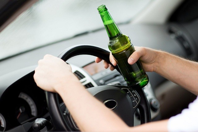 В Новомосковске двое мужчин лишились водительских прав из-за пьяной езды