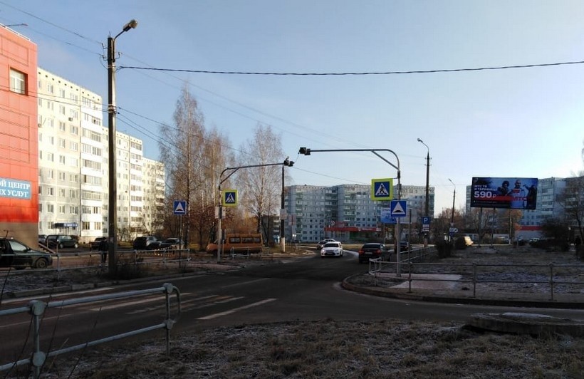 В Новомосковске оснащают пешеходные переходы и меняют дорожные знаки