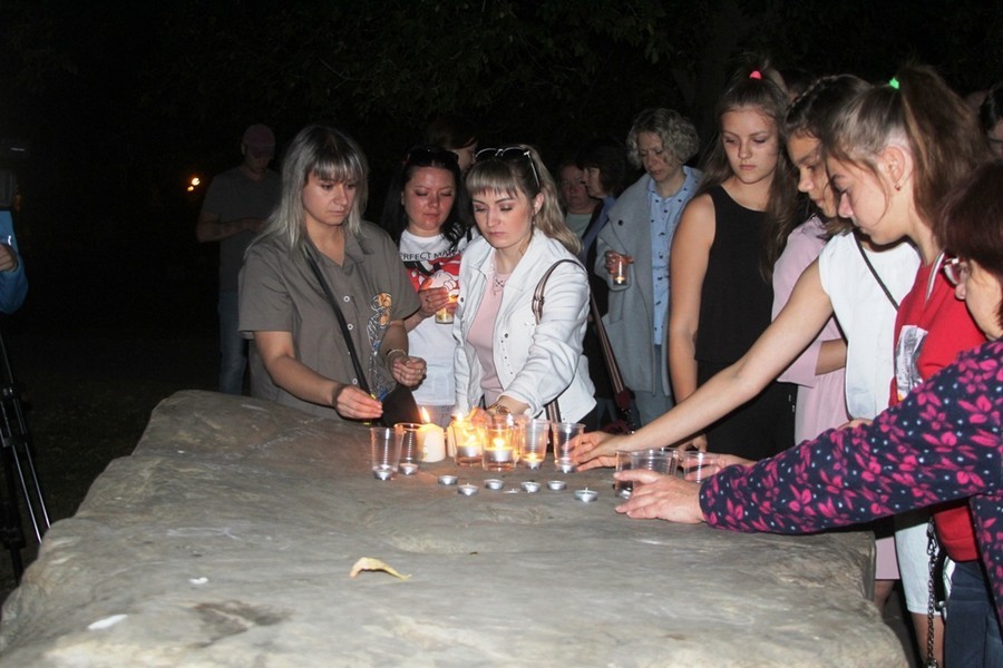 В Новомосковске почтили память жертв Беслана 