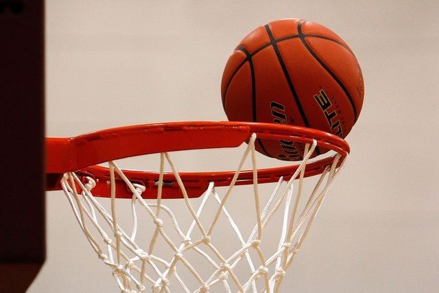 "Новомосковск" лидирует в Тульской баскетбольной лиге