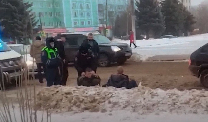Новомосковец получил 10 суток ареста за "пьяное" ДТП и попытку убежать
