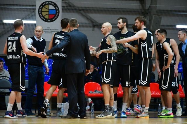 Баскетболисты "Новомосковска" провели две игры против "Твери"