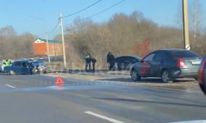 На Новомосковском шоссе под Тулой произошло ДТП