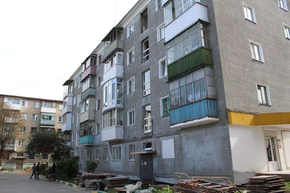 В Новомосковске продолжаются работы по капитальному ремонту многоквартирных домов  