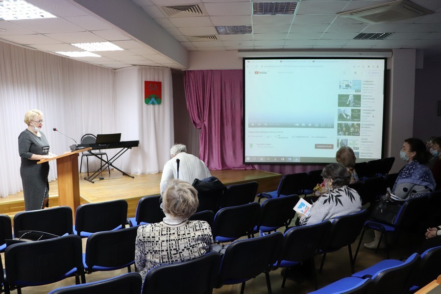 В Новомосковске продолжается реализация программы "Тульское долголетие"