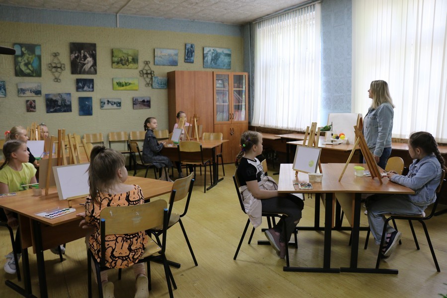 Около 1800 новомосковских школьника отдохнут в пришкольных лагерях 