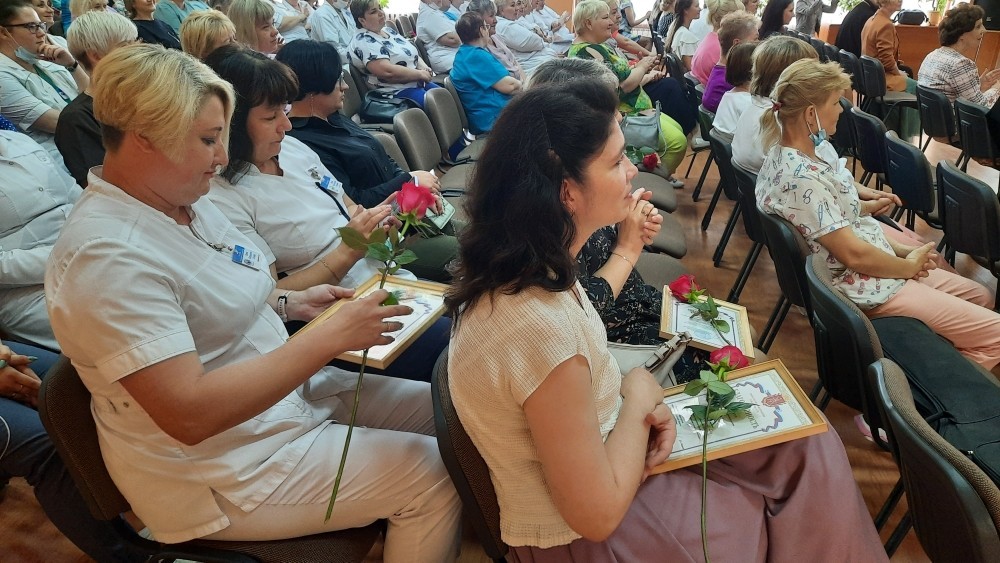 В Новомосковске наградили работников здравоохранения