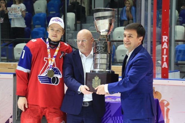 Александр Ковалев: "Двигайтесь вперед! Любите хоккей! Играйте в хоккей!"