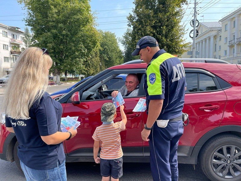 В Новомосковске прошла акция "Водитель - осторожно, на дороге дети!"