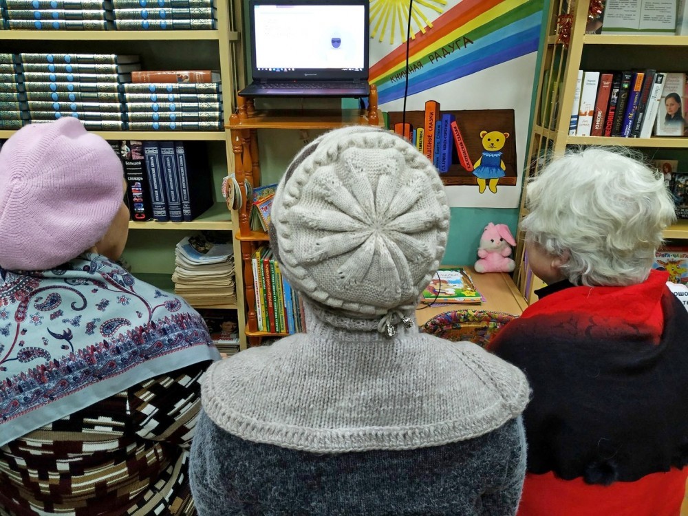 Новомосковским пенсионерам рассказали об основах финансовой грамотности