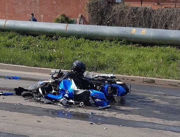 В Новомосковске разыскивают свидетелей ДТП с мотоциклом на улице Мира