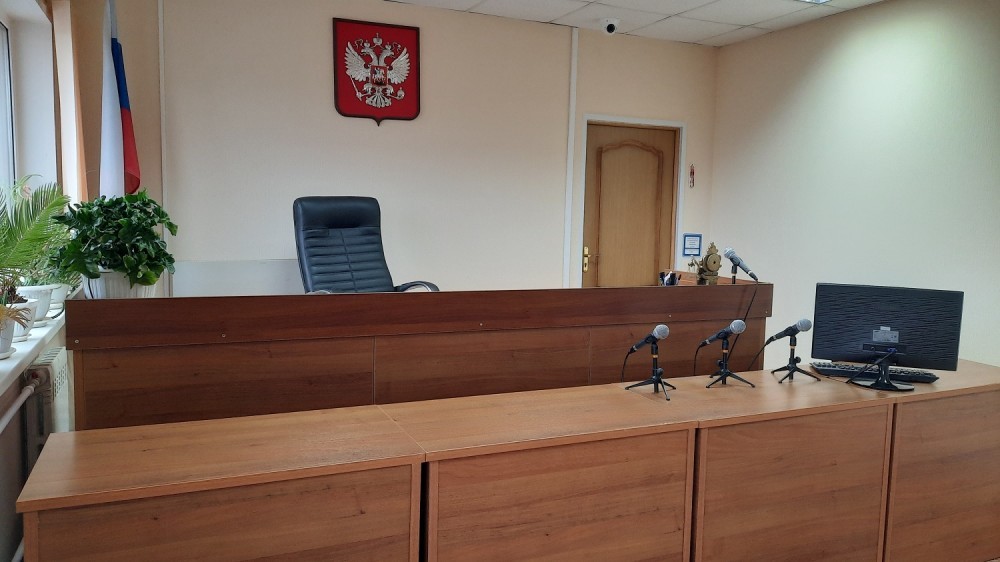 Жительницу Новомосковска будут судить за незаконный оборот табачных изделий
