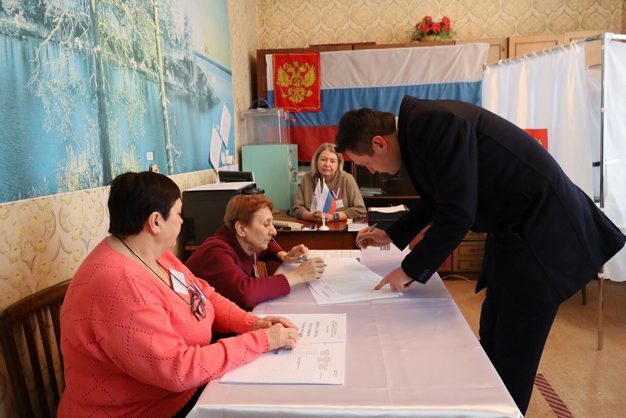 Руслан Бутов отдал свой голос на выборах президента