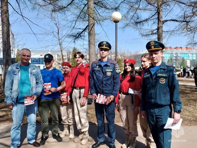 Новомосковские спасатели напомнили о наступлении пожароопасного периода